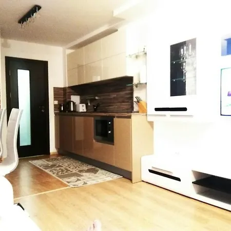 Appartement Raduga 2 *